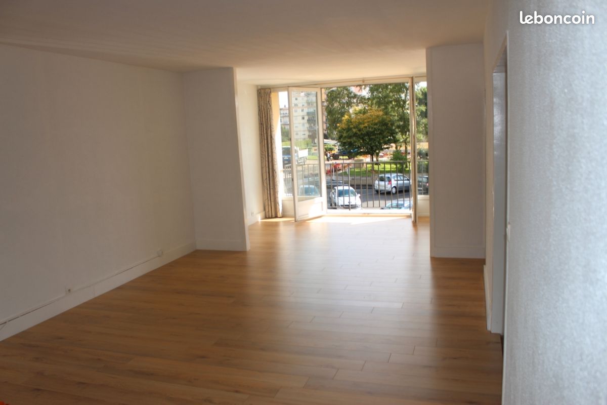 Appartement 3 pièces 82 m² · à Mont-Saint-Aignan · 82 m² · 895 €/mois