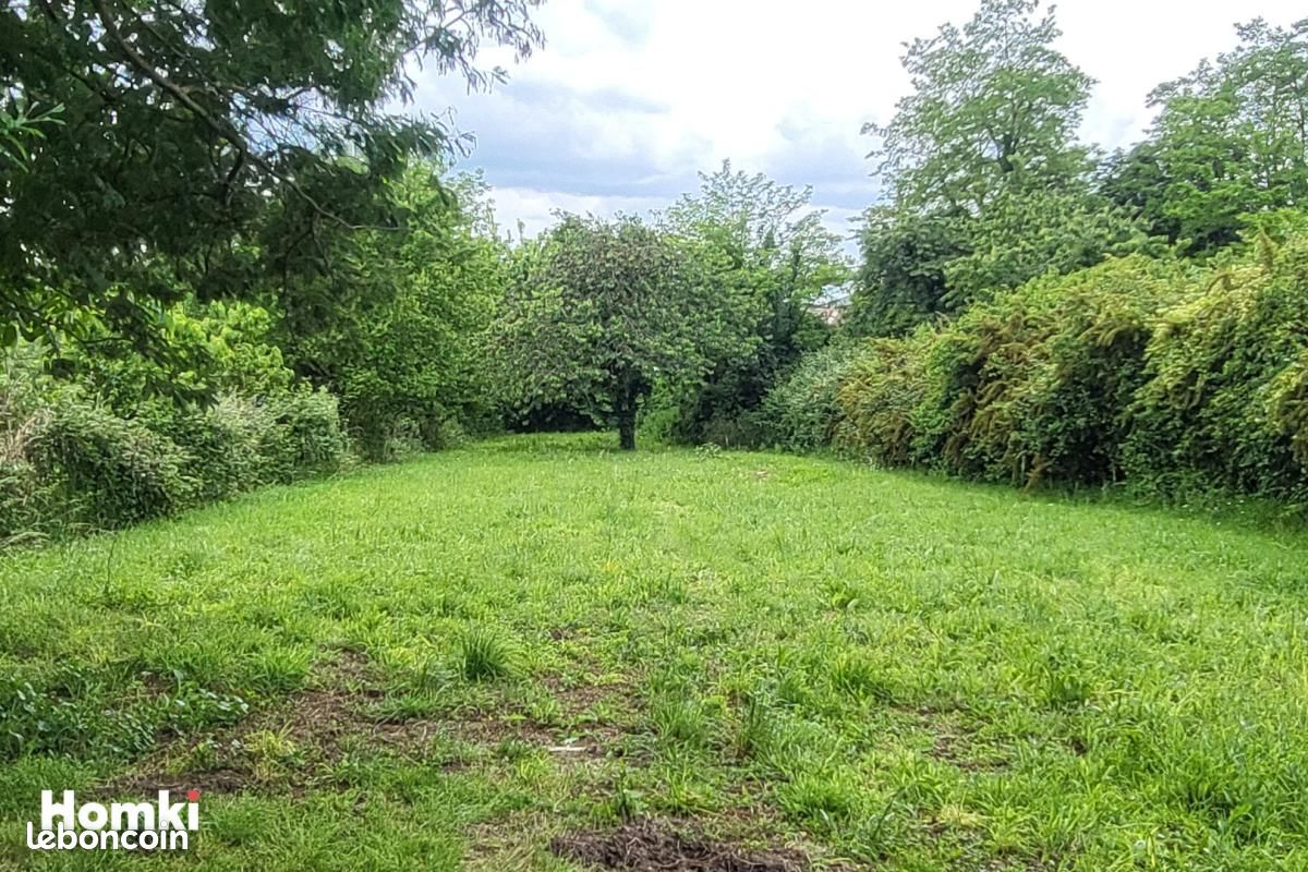 Terrain 1 065 m² Castillon La Bataille · à Castillon-la-Bataille · 54 900 €