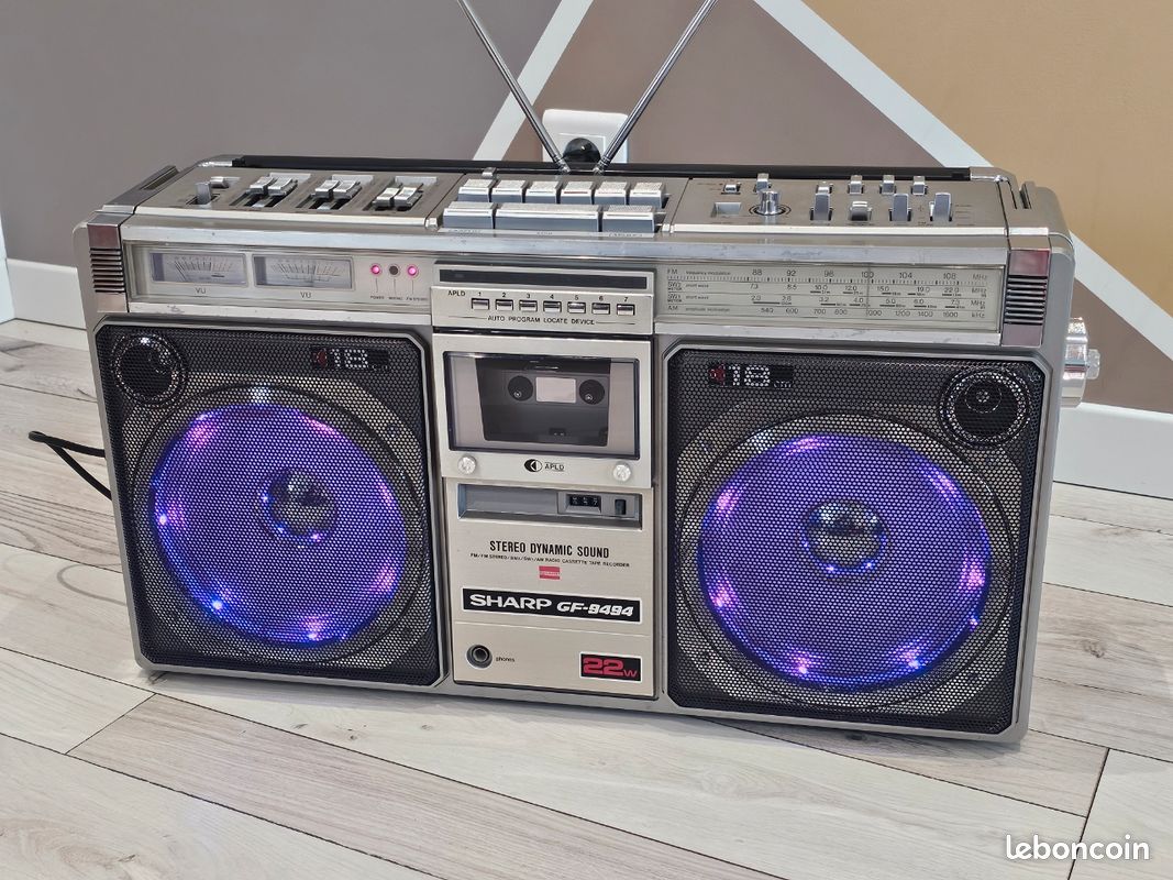 Sharp GF-7 Boombox Vintage - Radio AM/FM & Lecteur Cassette - Beige - Avec Boîte