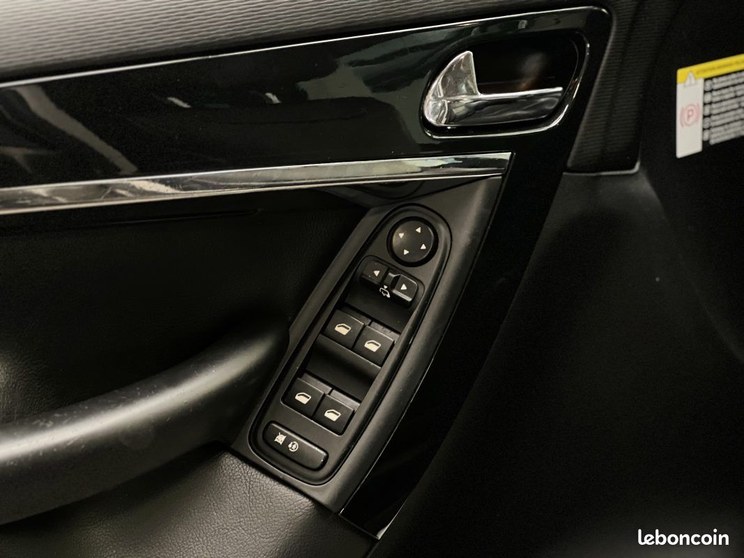 Citroen c4 2.0 hdi 160 exclusive ba (image 12)