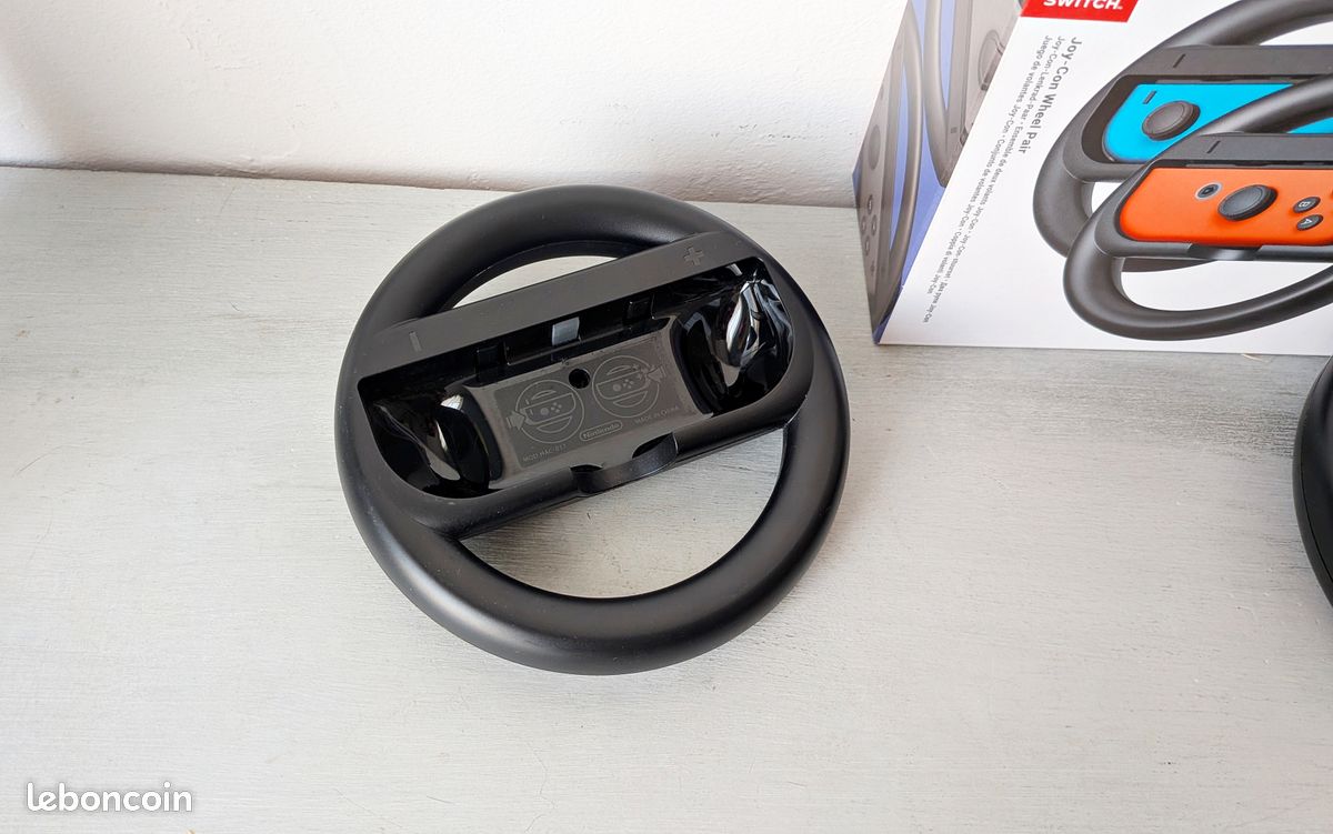 Volants Joy-Con pour Nintendo Switch quasi neufs (image 4)