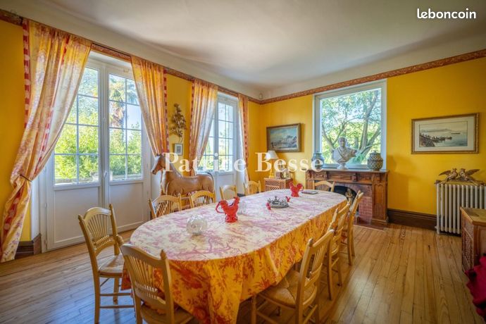 Maison 14 pièces 496 m² — 10