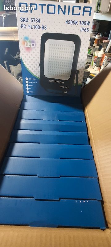 Projecteur led 100watts 9000 lms - IP65 (image 11)