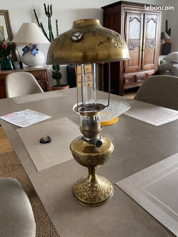 Lampe pétrole (image 1)