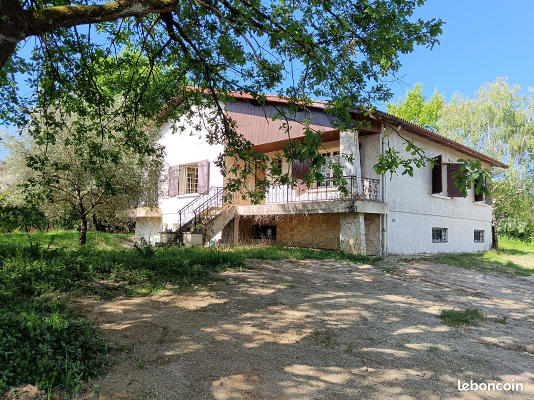 Maison 4 pièces 160 m² · à Bassens · 160 m² · 296 000 €
