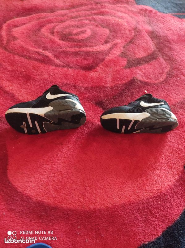 Chaussure bébé Nike (image 1)
