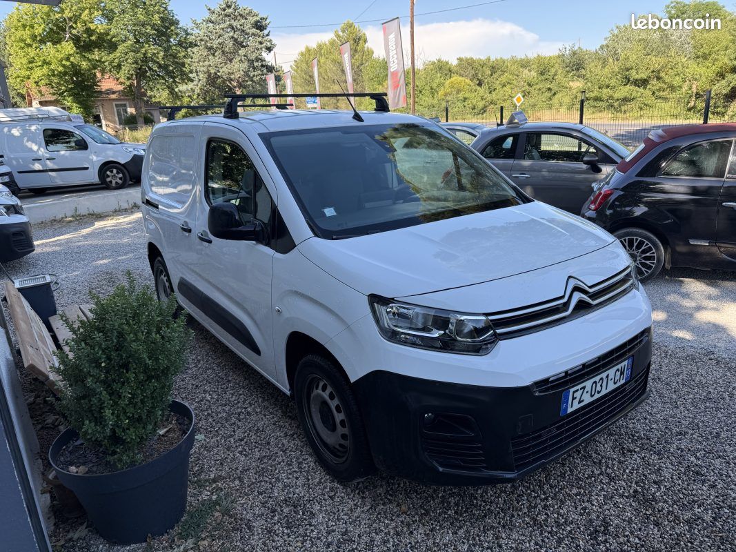 Citroen berlingo 1.5 hdi 100 camera car play 3 places 1000kg attelage 2021 (image 6)