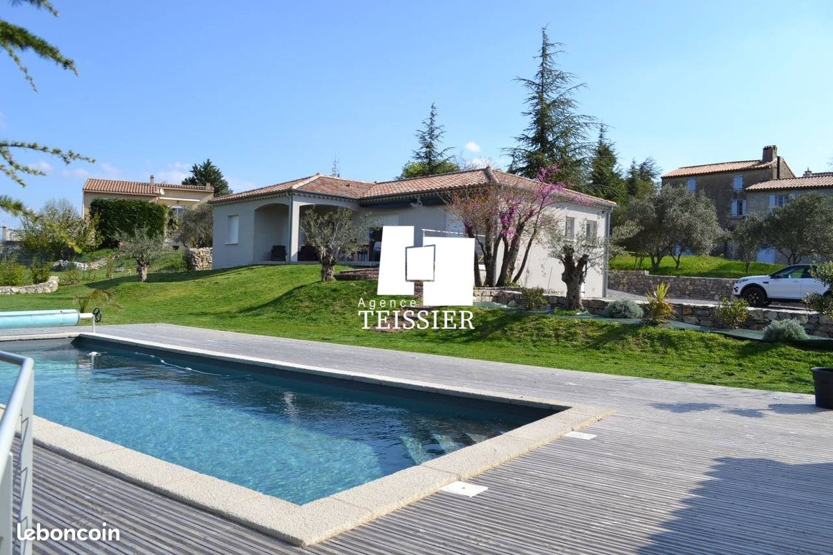 Maison 4 pièces 107 m² · à Les Vans · 107 m² · 470 000 €