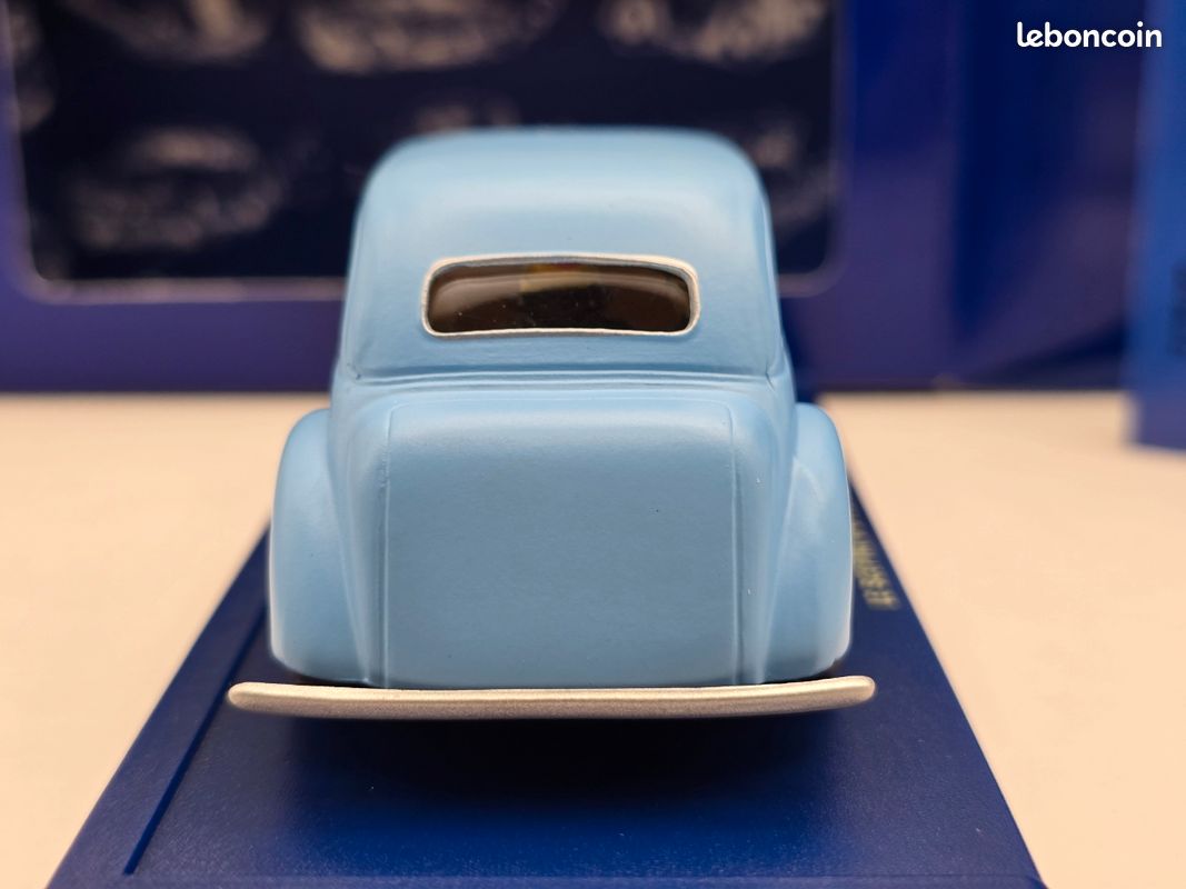 Miniature Velam Iseta 1/43 Transformée Tintin Tour De France - Modèle Unique En Boîte IXO