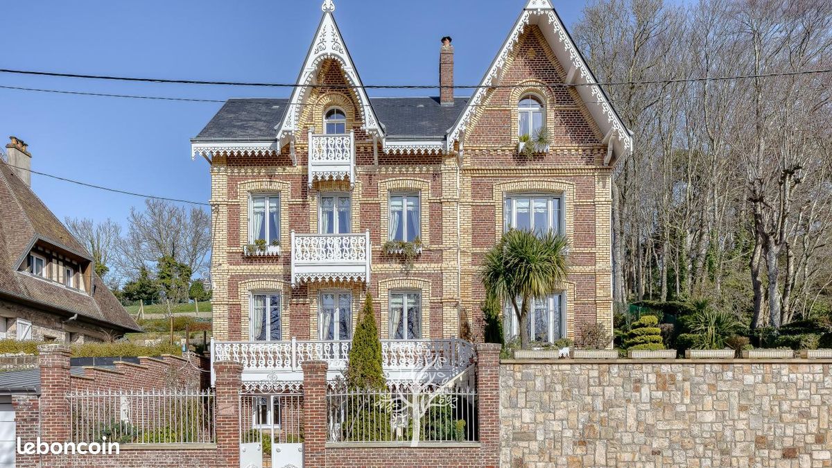Maison 7 pièces 209 m² · à Saint-Valery-en-Caux · 209 m² · 490 000 €