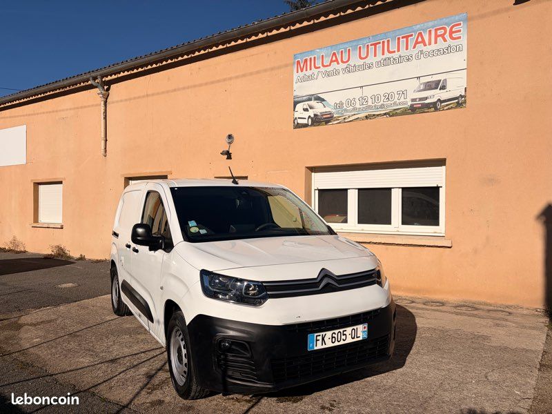 Citroën berlingo 1.5 hdi 130 cv eat 8 driver (image 1)