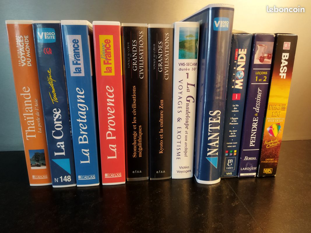 Le lot de VHS ( vintage ) (image 1)