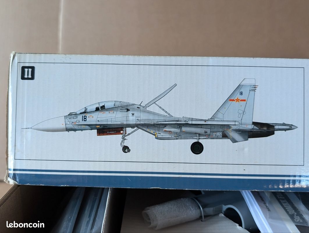HOBBY BOSS - Maquette Avion Su-27ub Flanker C Hobby Boss 81713 1/48ème