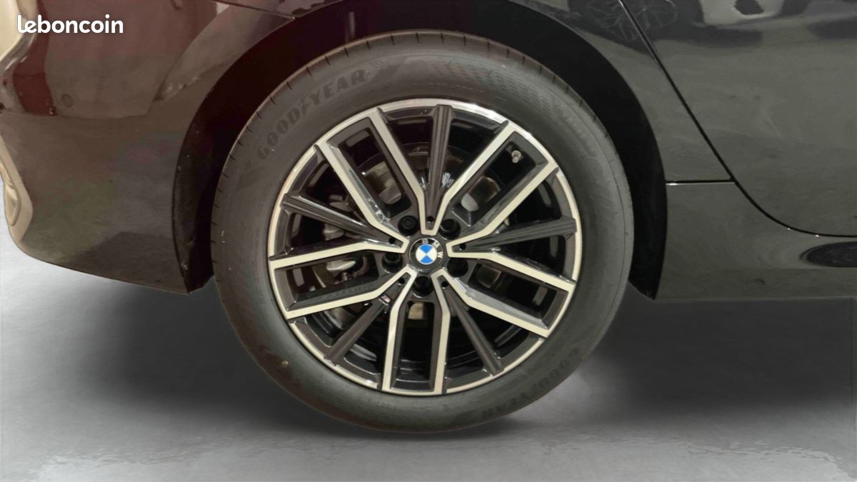 BMW Active Tourer 220i 170 ch DKG7 M Sport (image 19)