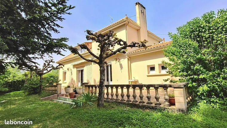 Propriété 7 pièces 173 m²