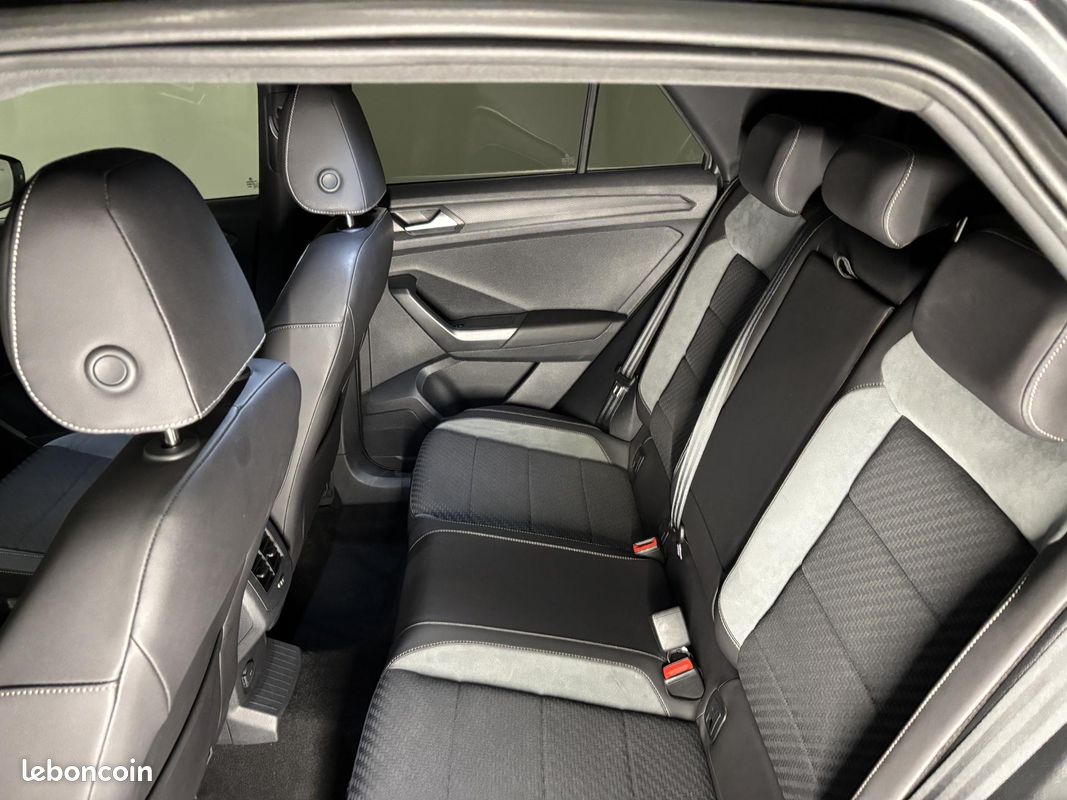 VOLKSWAGEN T-ROC 2.0 TDi 150 R-LINE DSG7 ATTELAGE CAMERA ACC (image 10)