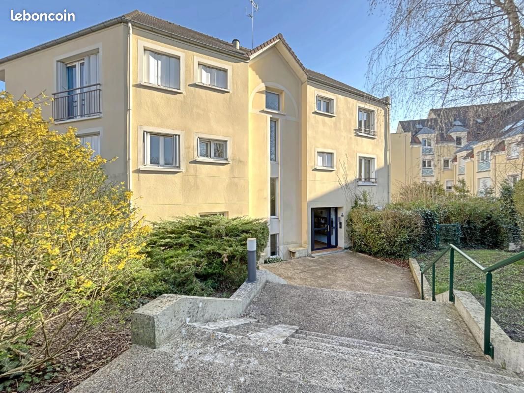 Appartement 1 pièce 31 m² · à Arpajon · 31 m² · 650 €/mois