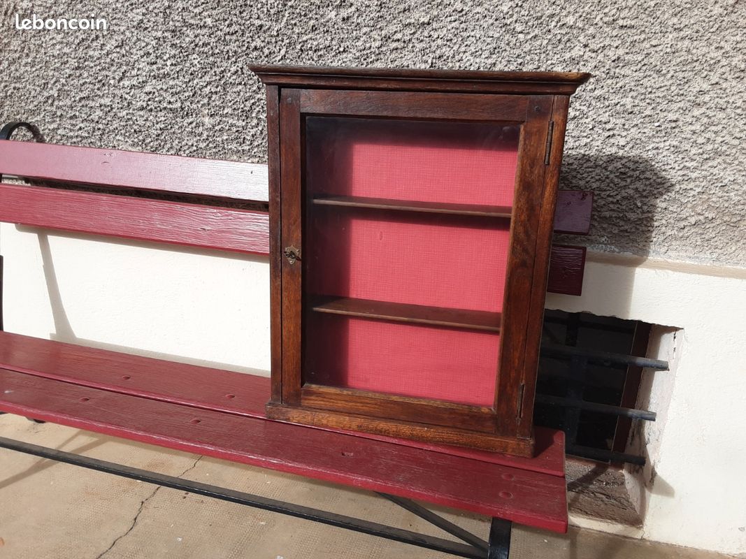 Vitrine (image 1)