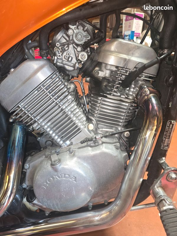 Moteur Honda Shadow VT 600 (image 2)