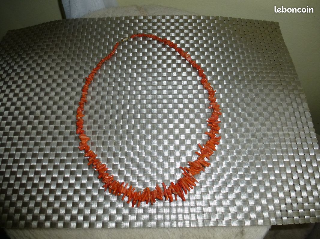 Collier Ancien En Pierre - Longueur 62cm - Style Vintage Et Unique