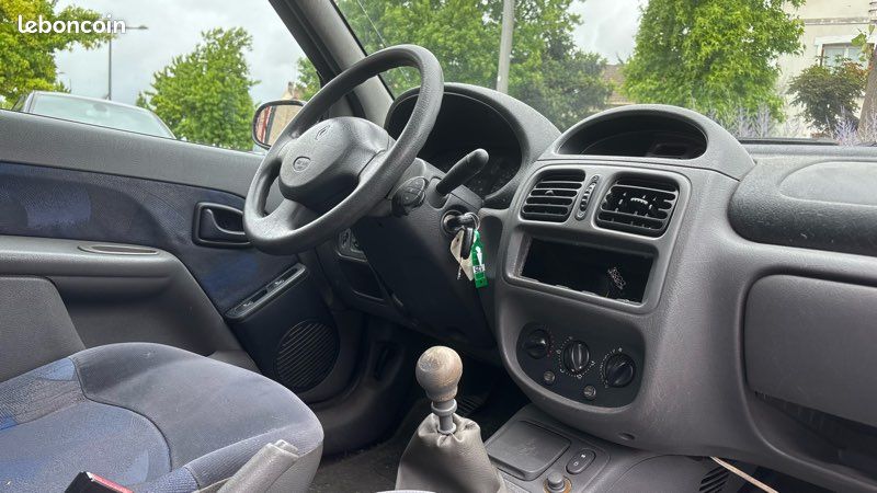 Renault clio 2 1.2 60 cv rxe - paiement en 4 fois possible (image 8)