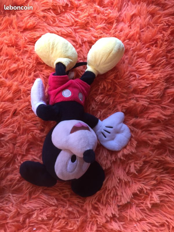 Grandes peluches de personnages dessin animesseuls oupar lots (image 1)