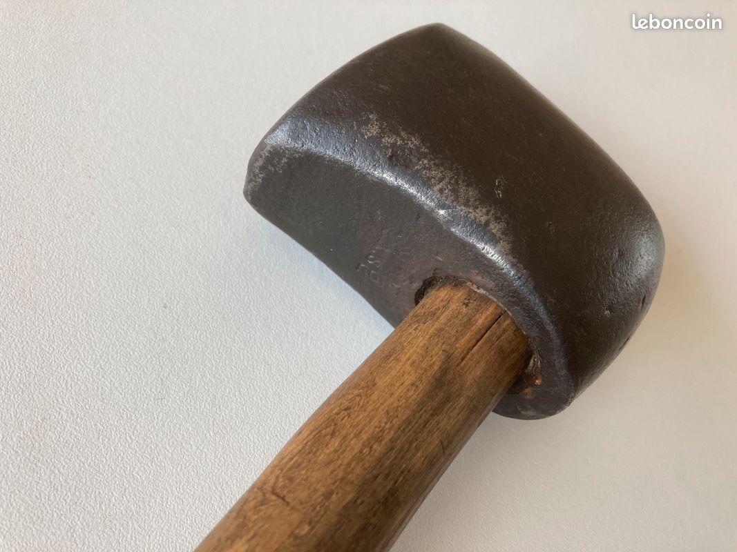 F5- OLD TOOL outil ancien fer à marquer à chaud pour bétail ou bois lettres C.C