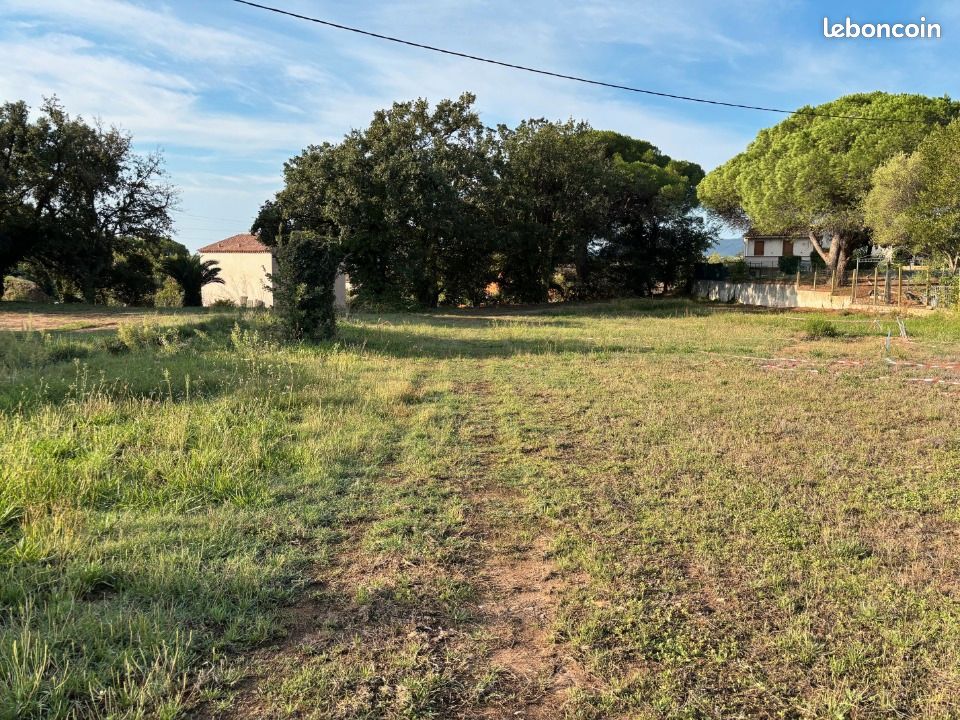 Terrain 356 m² Frejus · à Fréjus · 245 000 €