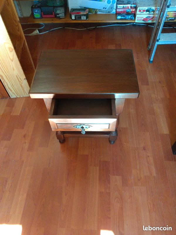 Table de chevet (image 2)