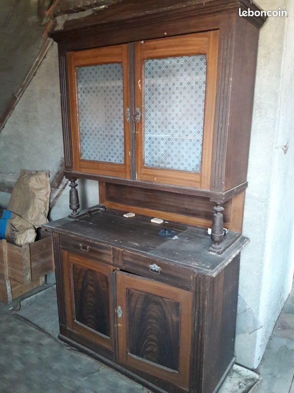Vaisselier ancien (image 1)