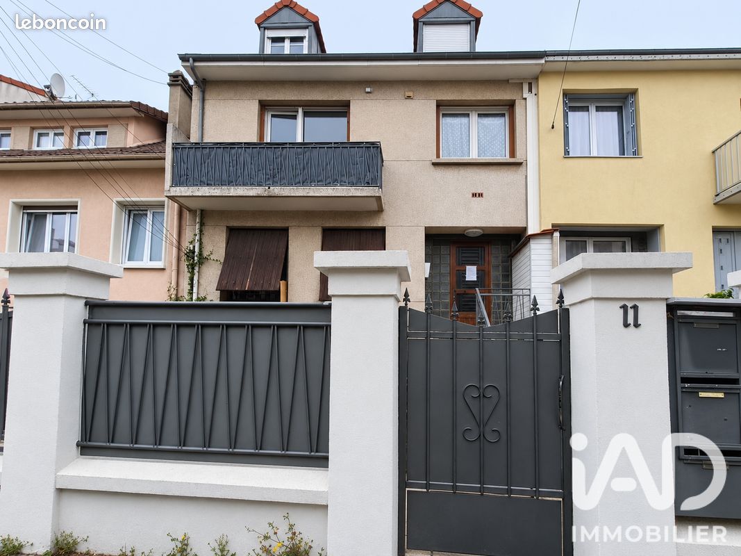 Immeuble 1 pièce 199 m² · à Drancy · 199 m² · 610 000 €