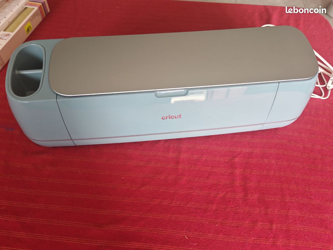 Cricut maker 4 (image 1)
