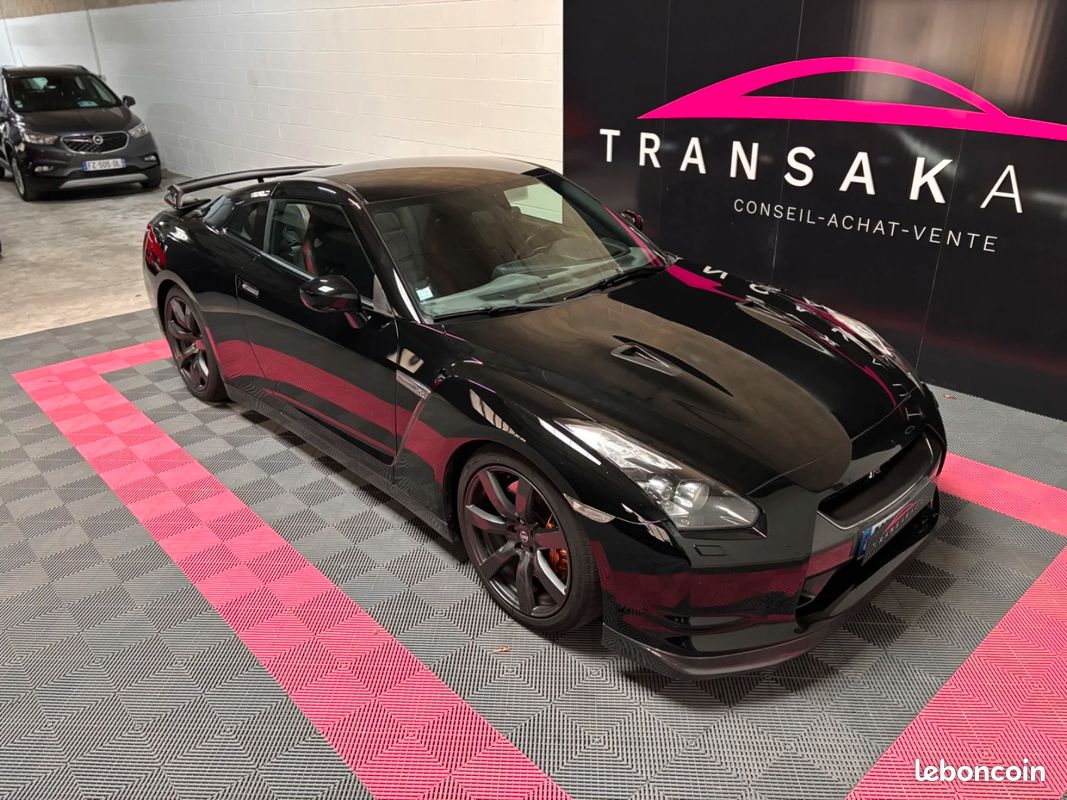 Nissan GT-R GT-R 3.8 V6 485 (image 2)
