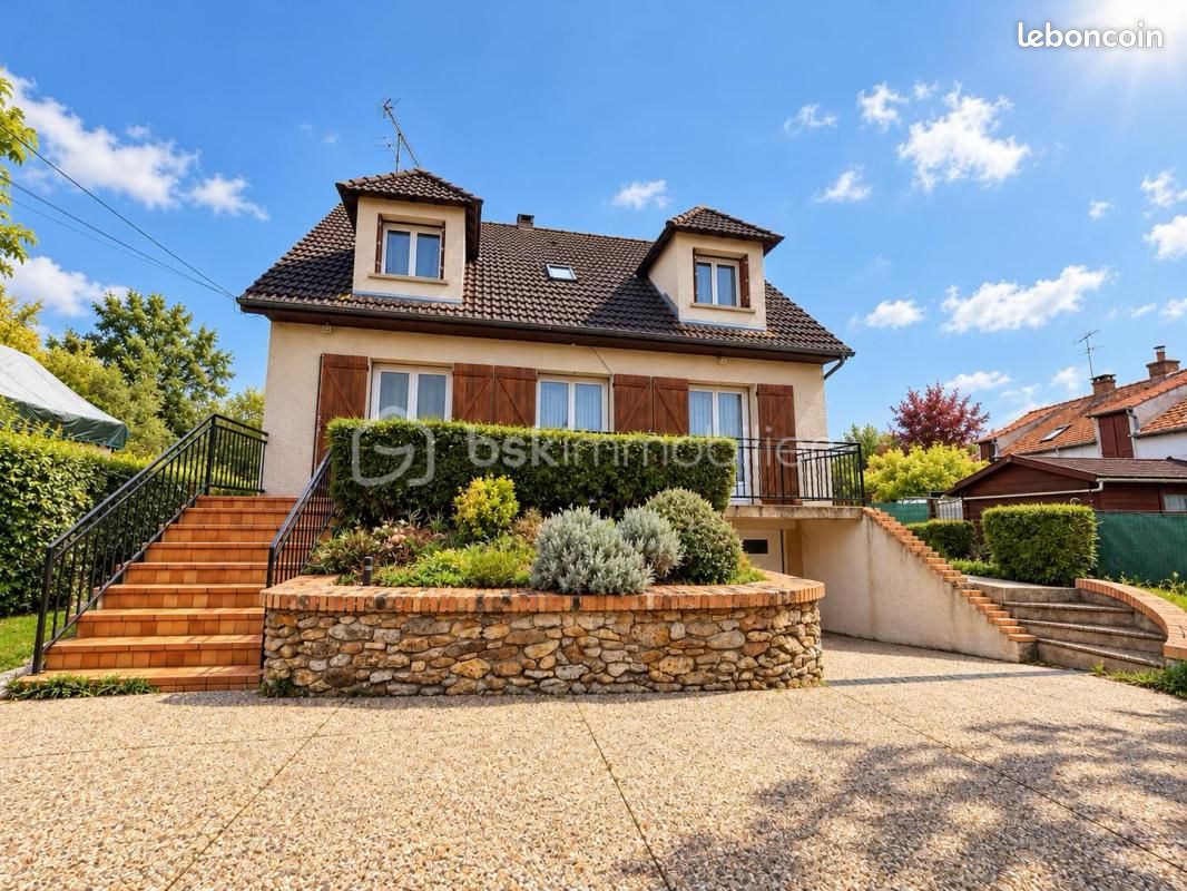 Maison 5 pièces 112 m² · à Mortcerf · 112 m² · 350 000 €