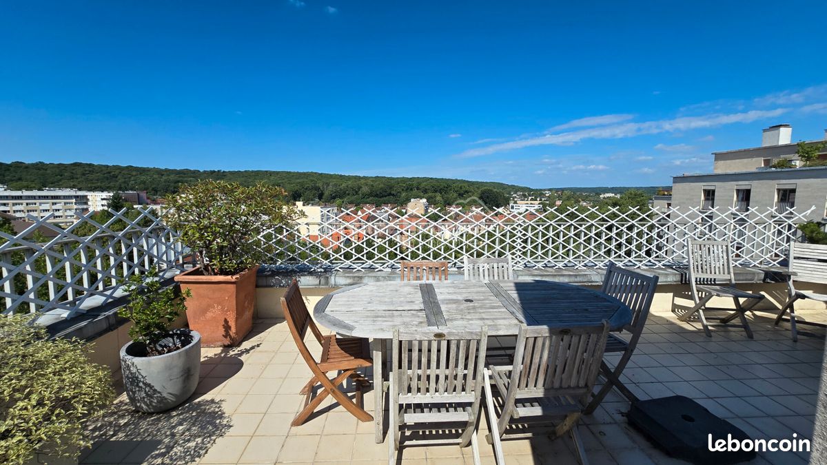 Appartement 4 pièces 113 m² · à Versailles · 113 m² · 690 000 €