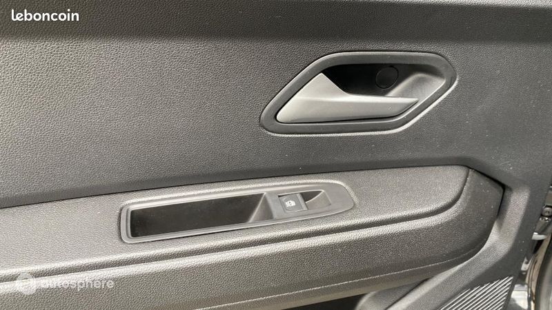 Dacia Duster 1.6 hybrid 140ch Extreme (image 40)