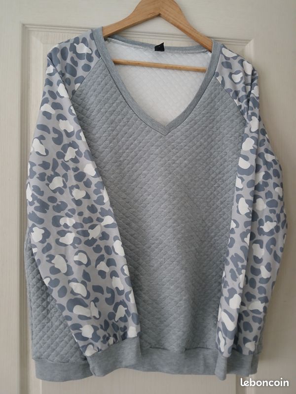 Pull gris (image 2)