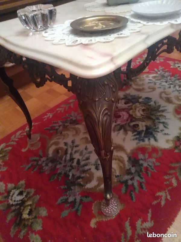 Table en fer plateau marbre (image 1)