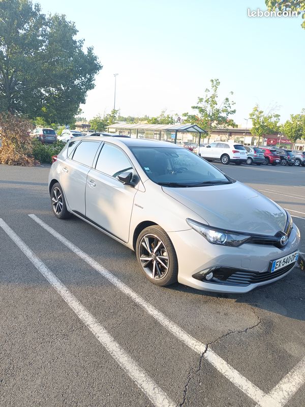 Toyota auris 2018 (image 2)