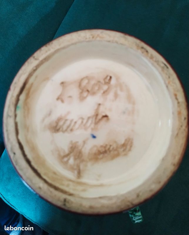 Pot ancien en grès peint à la main (image 4)