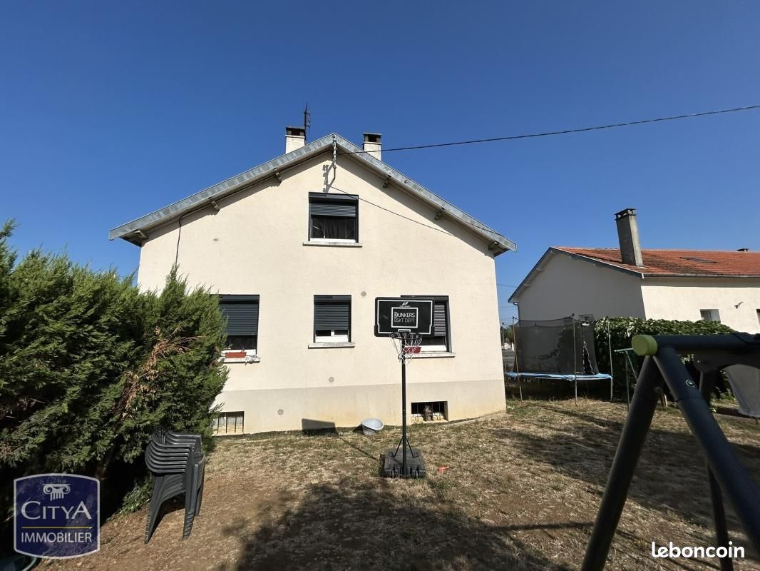Maison 5 pièces 113 m² · à Thiviers · 113 m² · 153 000 €