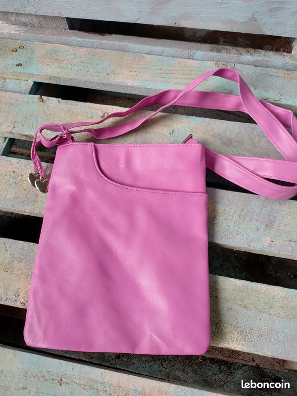 Sac main rose et métal neuf (image 1)
