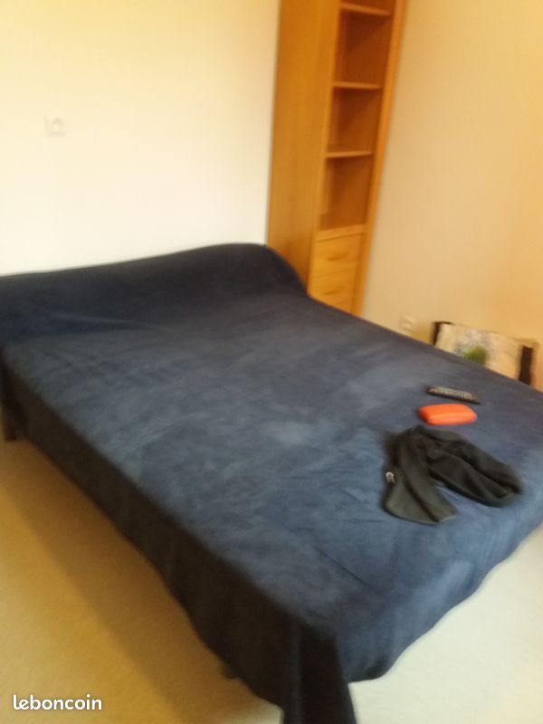 Appartement 3 pièces 25 m² · à Saint-Genis-Laval · 25 m² · 700 €/mois