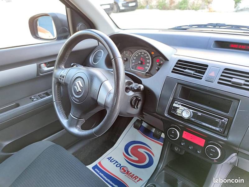Suzuki swift iii 2009 (image 11)