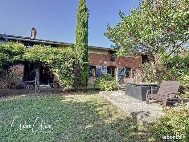 Maison 12 pièces 372 m²