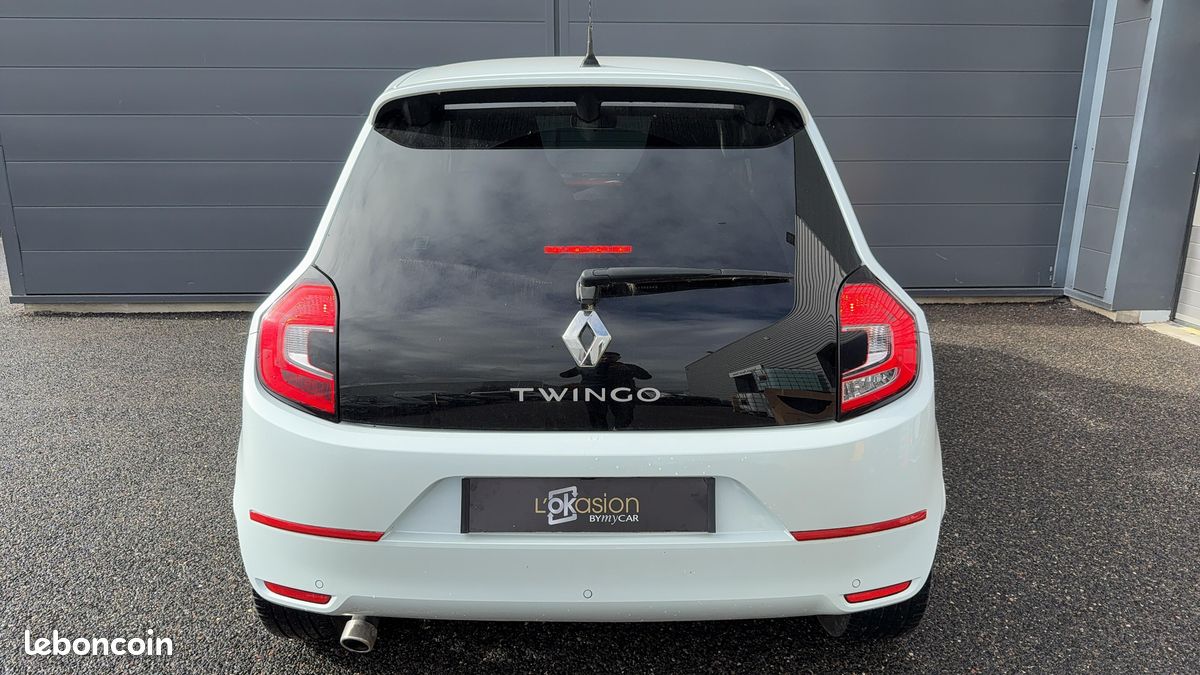 RENAULT Twingo III TCe 95 Le coq sportif Voitures