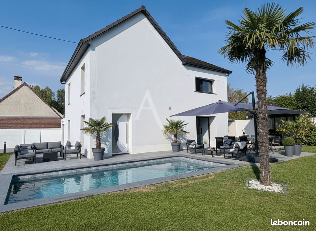 Maison 6 pièces 179 m² · à Villeneuve-Saint-Denis · 179 m² · 711 000 €