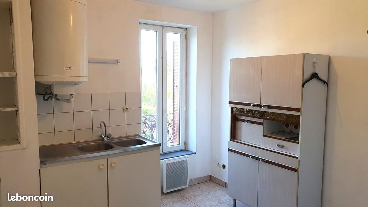Appartement 1 pièce 18 m² · à La Ferté-Saint-Aubin · 18 m² · 400 €/mois
