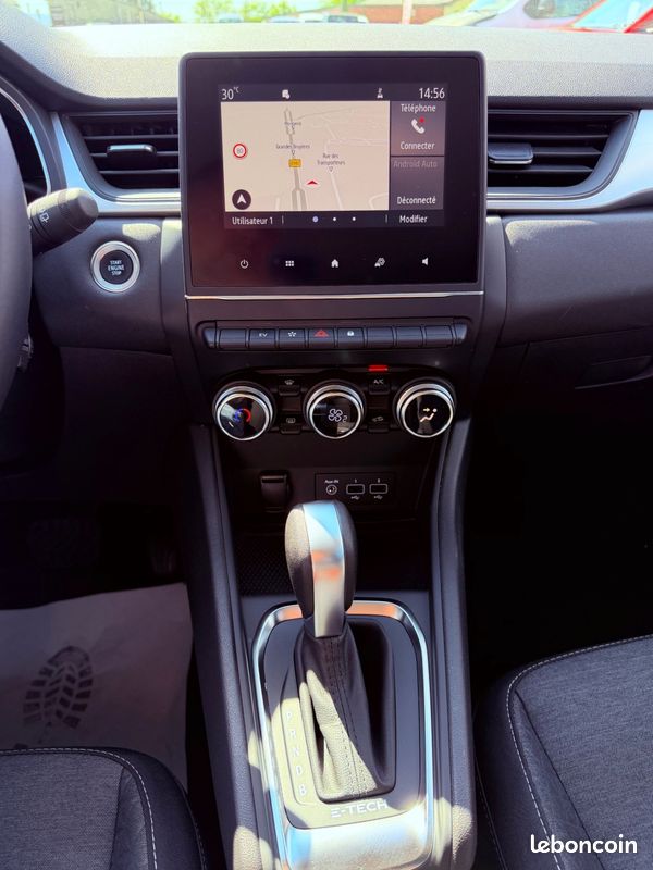Renault Captur II 1.6 E-Tech Hybride rechargeable 160 ZEN (image 9)