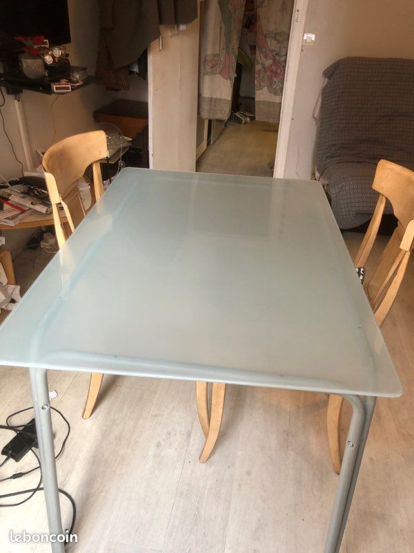 Table en verre de cuisine ou salon (image 1)